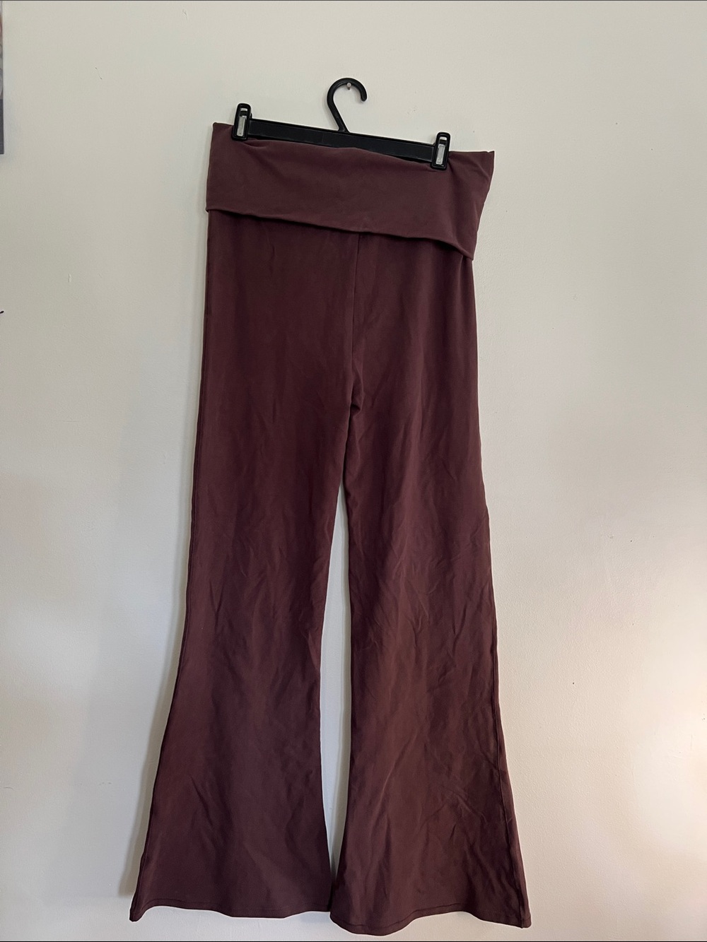 Comfrt Fold-Over Waist Flared leggings in Dark Brown - Picture 9 of 9